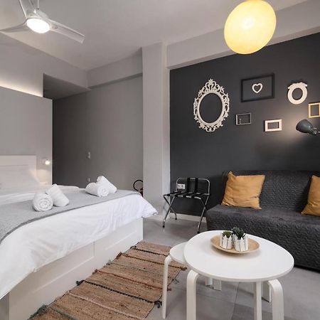 Petit Keramikos Studio - Historic Center Apartment เอเธนส์ ภายนอก รูปภาพ